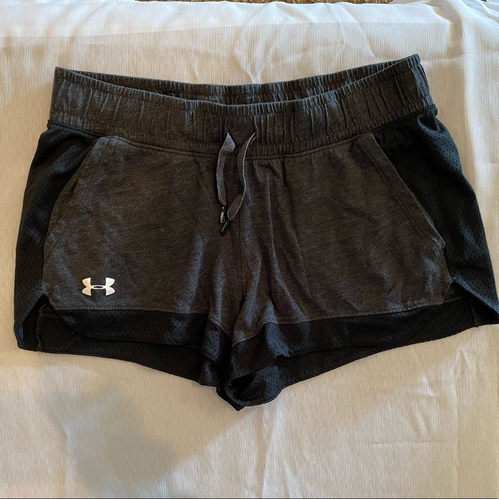 Under Armour gray/black shorts style Loose, sz M